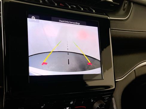 Used 2023 Jeep Grand Cherokee Altitude AWD/4WD image 13