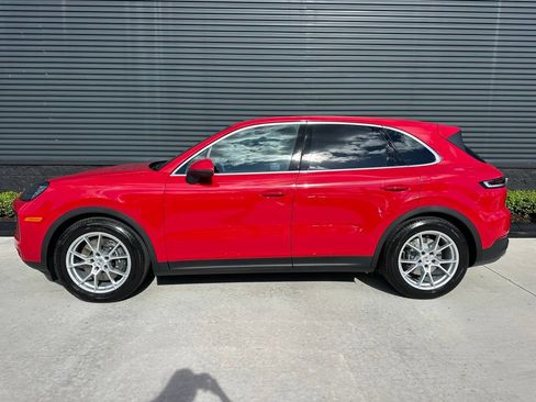 Certified 2026 Porsche Cayenne AWD/4WD image 2