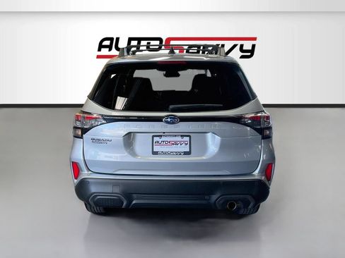 Used 2025 Subaru Forester Limited AWD/4WD image 6