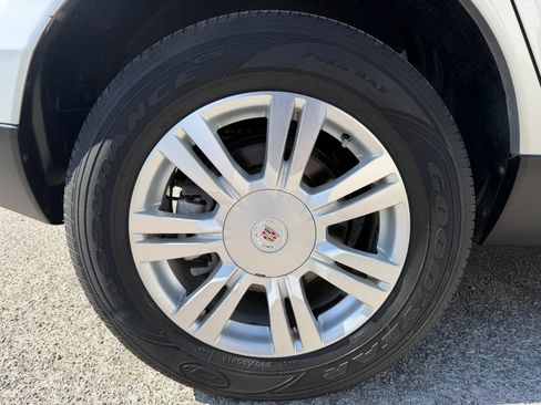 Used 2011 Cadillac SRX Luxury FWD image 8