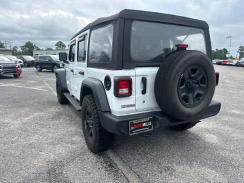 Used 2018 Jeep Wrangler Unlimited Sport AWD/4WD image 5