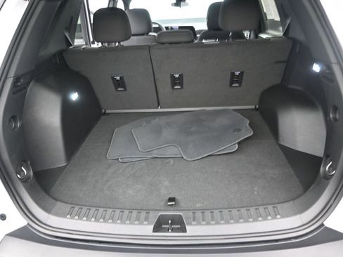 Used 2026 Chevrolet Equinox LT w/ Midnight Edition image 16