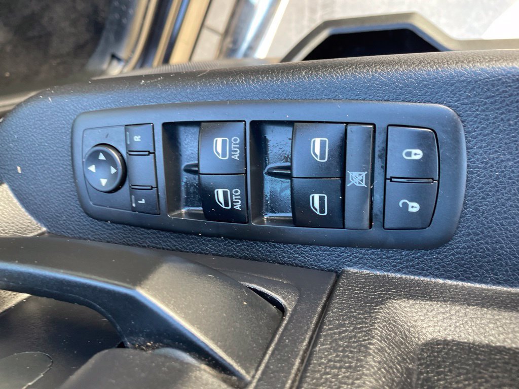 Used 2017 RAM 2500 Tradesman w/ Chrome Appearance Group AWD/4WD image 16