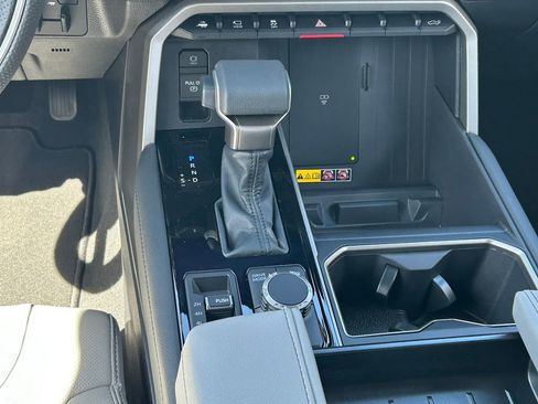 New 2026 Toyota Tundra Limited AWD/4WD image 22