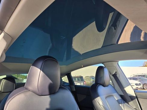 Used 2023 Tesla Model Y Long Range image 11