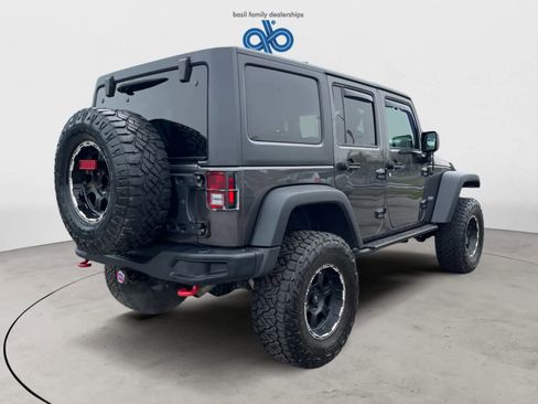 Used 2018 Jeep Wrangler Unlimited Rubicon AWD/4WD image 5
