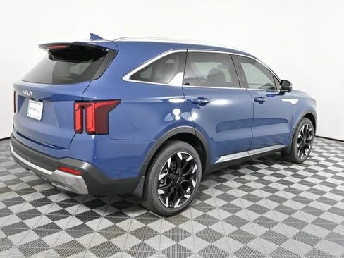 Certified 2025 Kia Sorento SX image 8