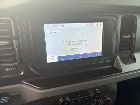 Used 2022 Ford Bronco Big Bend image 12