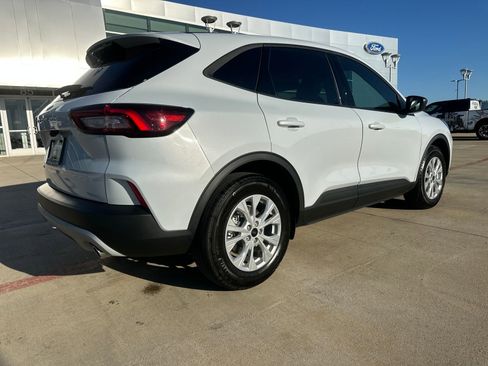Used 2025 Ford Escape Active image 5