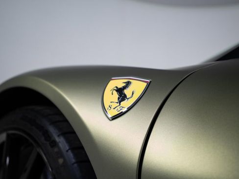 Used 2025 Ferrari SF90 Spider image 20