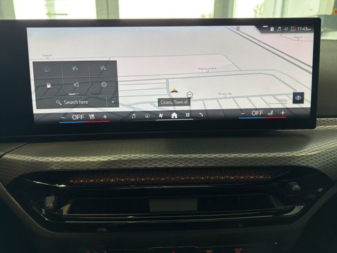 Used 2025 BMW 330i xDrive Sedan w/ M Sport Package image 28