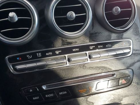 Used 2018 Mercedes-Benz GLC 300 GLC 300 image 29