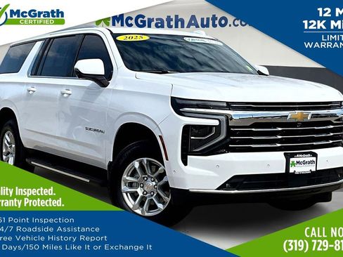 Used 2025 Chevrolet Suburban LT w/ Comfort Package AWD/4WD image 1