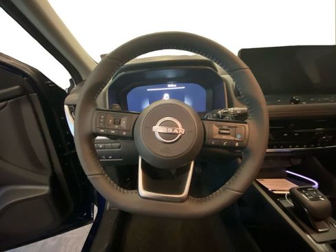 Used 2024 Nissan Rogue SL w/ SL Premium Package AWD/4WD image 12