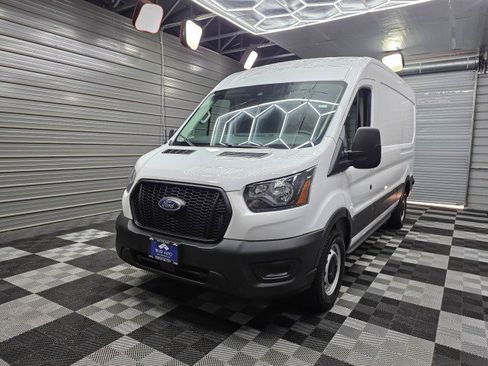 Used 2024 Ford Transit 250 148 Medium Roof RWD image 34