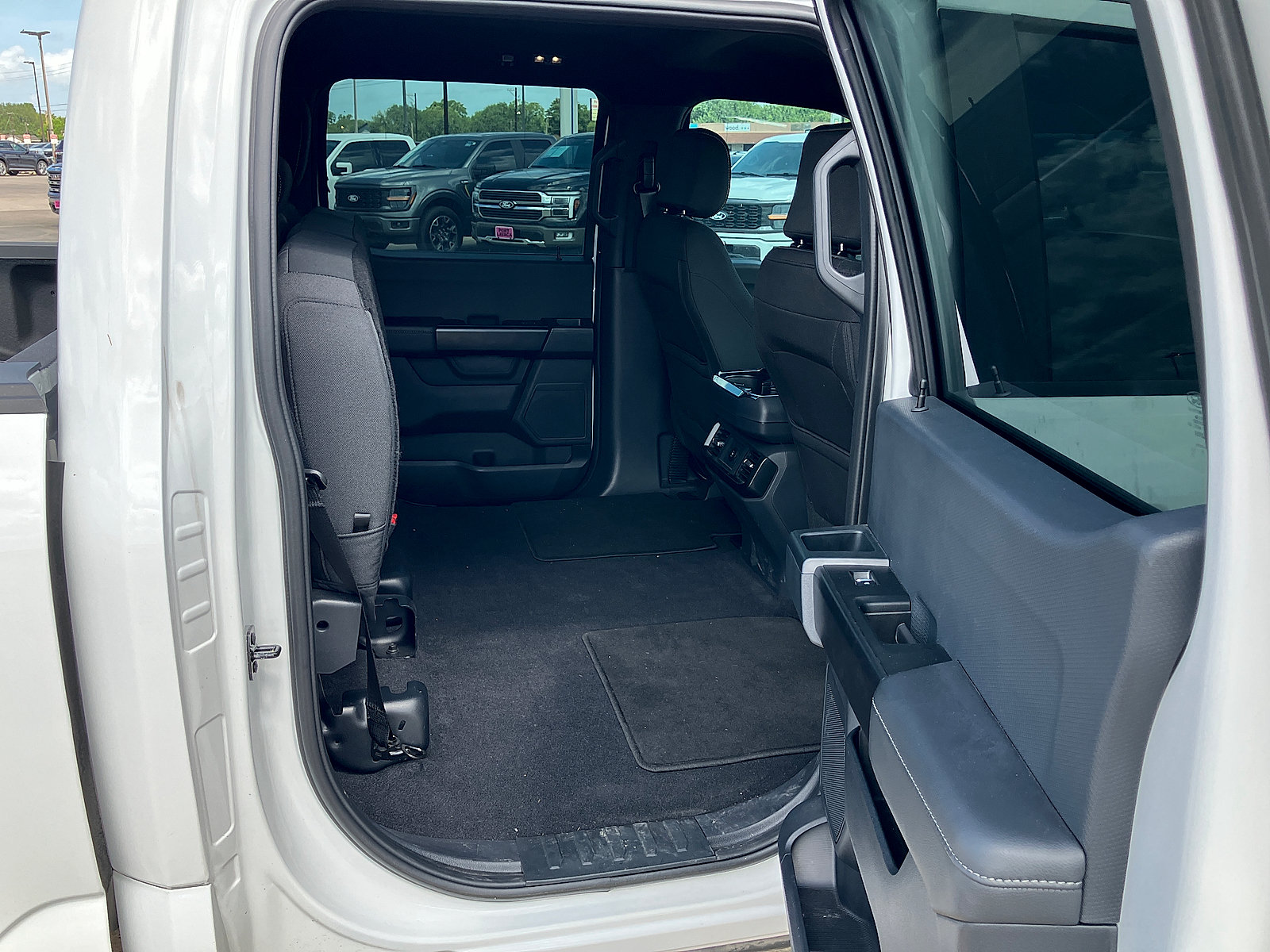 Used 2025 Ford F150 STX w/ Equipment Group 200A RWD image 14