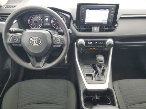Used 2022 Toyota RAV4 LE image 16