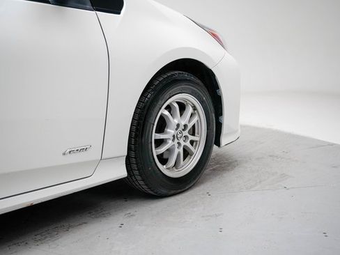 Used 2016 Toyota Prius Two image 8