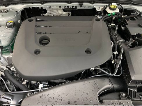 Used 2026 Volvo XC40 B5 Plus w/ Protection Package Premier image 48