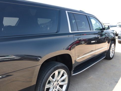 Used 2017 GMC Yukon XL Denali w/ Open Road Package AWD/4WD image 9