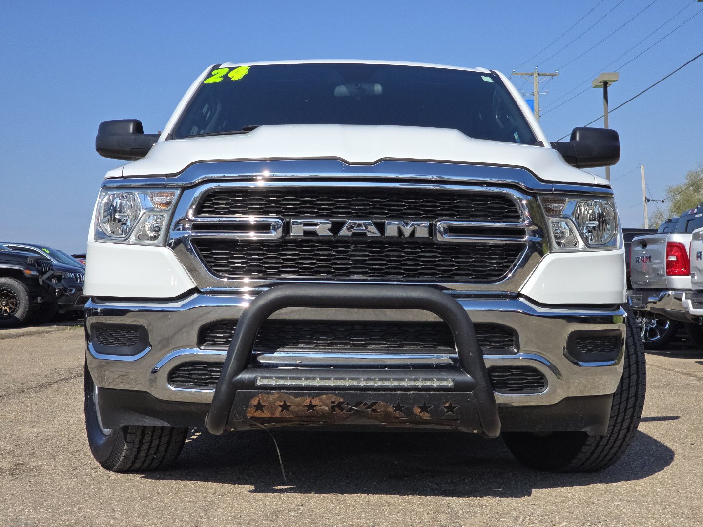 Used 2024 RAM 1500 Tradesman AWD/4WD image 8