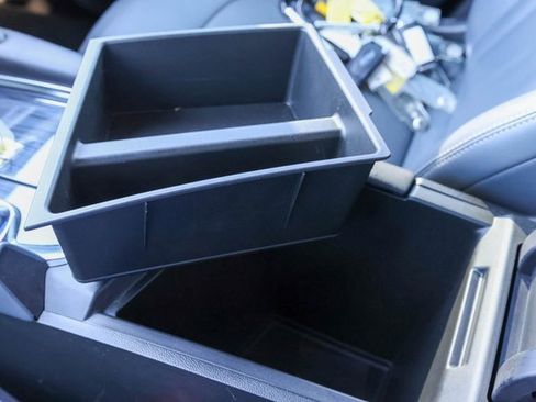 Used 2024 Buick Enclave Premium image 23