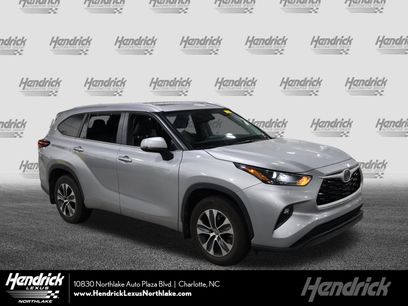 Used 2024 Toyota Highlander XLE