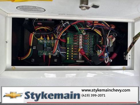 Used 2013 Chevrolet Express 3500 Work Van 2D Chassis w/ School Bus Package image 31