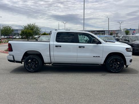 New 2026 RAM 1500 Express AWD/4WD image 9
