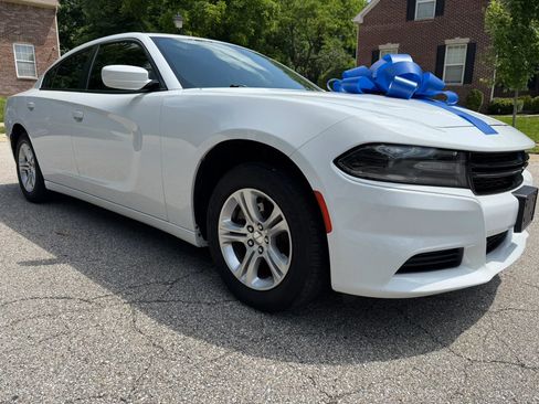 Used 2021 Dodge Charger SXT RWD image 8