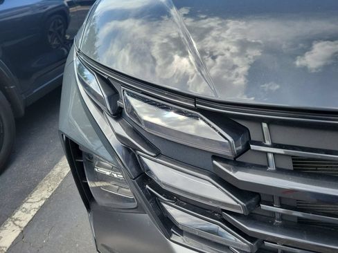 Used 2025 Hyundai Tucson SEL FWD image 16