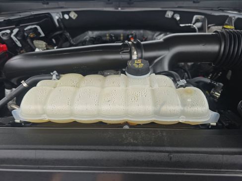 Used 2025 Ford Expedition Active image 8