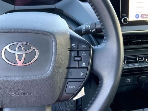 Used 2025 Toyota Prius LE FWD image 24