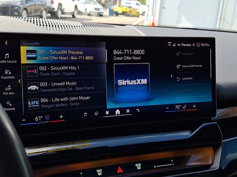 Used 2025 BMW i5 xDrive40 w/ Premium Package AWD/4WD image 18