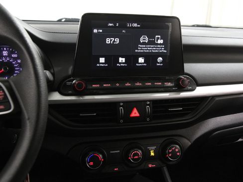 Used 2020 Kia Forte LXS image 9