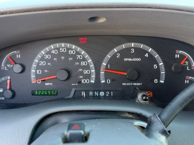Used 2002 Ford F150 XLT AWD/4WD image 17