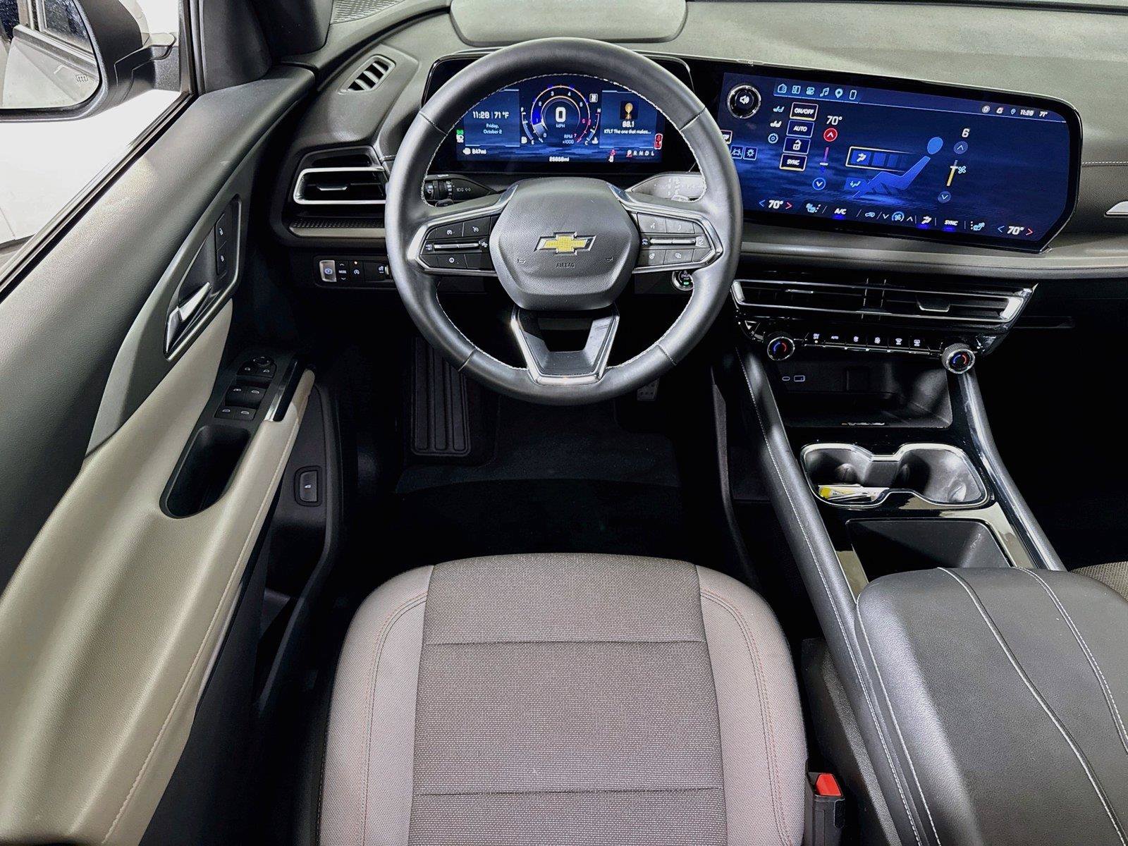 Certified 2026 Chevrolet Traverse LT w/ Driver Confidence Package FWD image 20