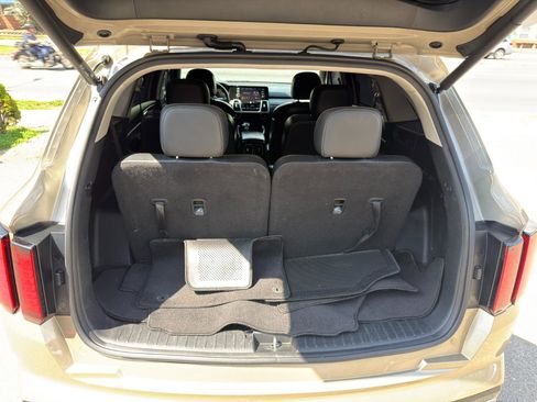Used 2021 Kia Sorento EX image 14