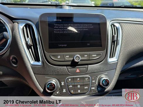 Used 2019 Chevrolet Malibu LT FWD image 13