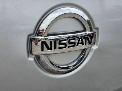 Used 2017 Nissan Titan SL RWD image 14