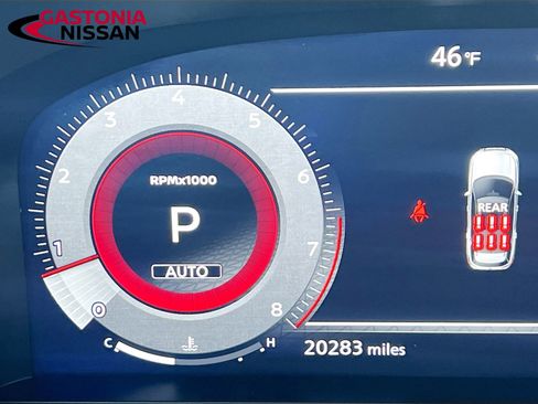 Used 2024 Nissan Pathfinder Platinum w/ Cargo Package image 15