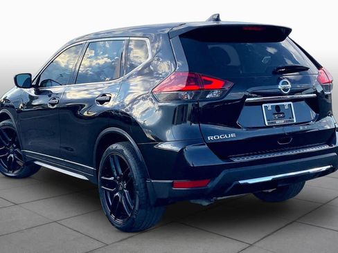 Used 2020 Nissan Rogue S FWD image 12