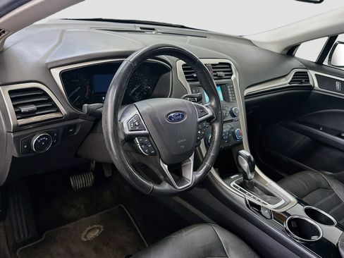 Used 2013 Ford Fusion SE FWD image 18