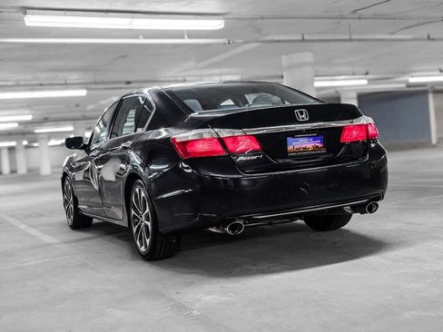 Used 2015 Honda Accord Sport image 5