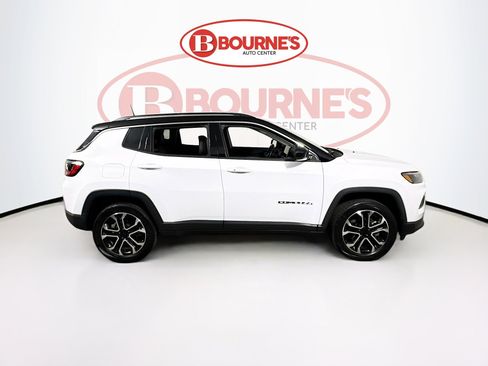 Used 2022 Jeep Compass Limited image 10