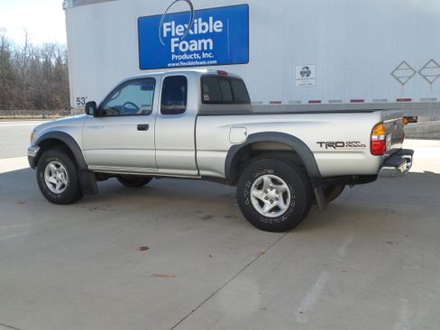 Used 2002 Toyota Tacoma PreRunner image 7