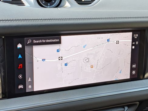 Certified 2025 Porsche Cayenne S AWD/4WD image 29
