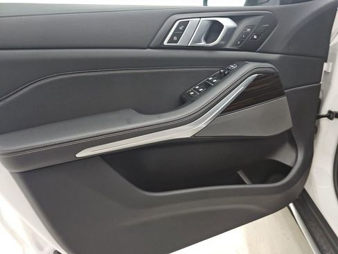 Used 2026 BMW X5 xDrive40i image 8