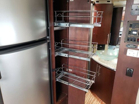 Used 2008 Freightliner Sprinter 3500 image 39