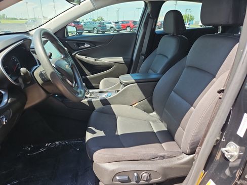 Used 2024 Chevrolet Malibu LT FWD image 7